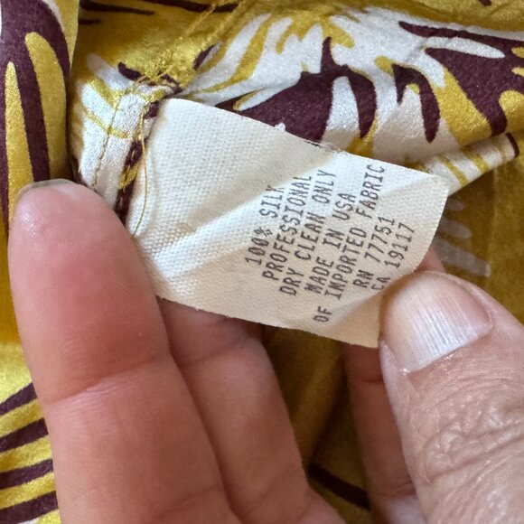 Betsey Johnson *beautiful* silk ochre 59’s diner style dress - Picture 3 of 3